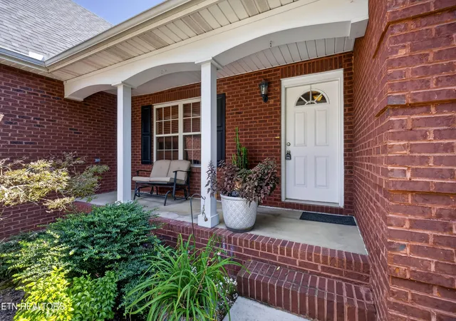 Photo 3 of Single family home for sale at 8127 Canter Ln, Powell, TN 37849 | MLS# 1346706 | Listing updated on 2026-09-14