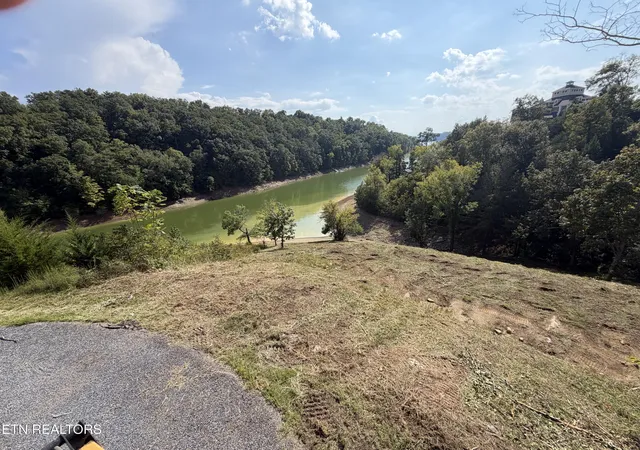 Photo 2 of Sale Pending at Lot 30 Stone Shore Way, Dandridge, TN 37725 | MLS# 1346844 | Listing updated on 2026-09-21