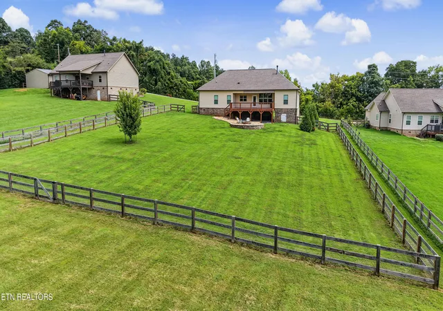 Photo 53 of Sale Pending at 858 Dunlap Holw Rd, Friendsville, TN 37737 | MLS# 1354629 | Listing updated on 2026-09-18