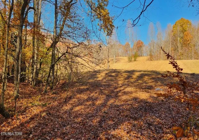 Photo 3 of Sale Pending at 10414 Petros Hwy, Oliver Springs, TN 37840 | MLS# 1354524 | Listing updated on 2026-09-19