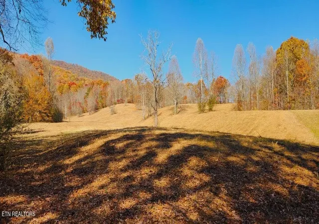 Photo 3 of Sale Pending at 10414 Petros Hwy, Oliver Springs, TN 37840 | MLS# 1354524 | Listing updated on 2026-09-19