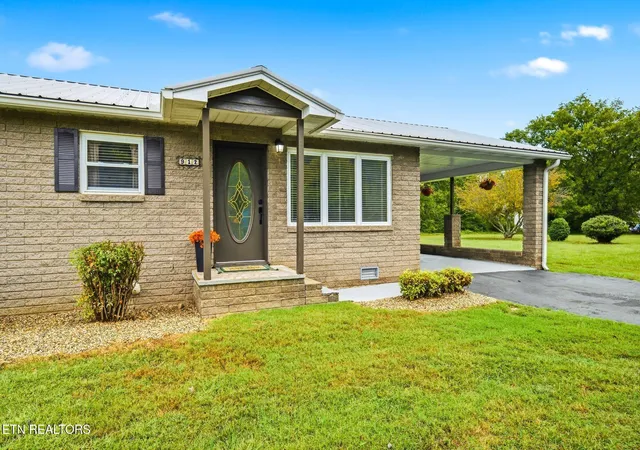 Photo 3 of Single family home for sale at 912 Bud Ln, Pigeon Forge, TN 37863 | MLS# 1347806 | Listing updated on 2026-09-23