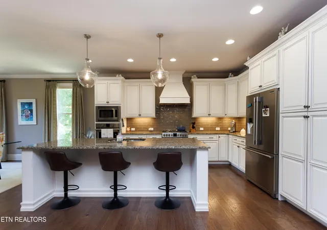 Photo 3 of Single family home for sale at 147 Hedgewood Point, Crossville, TN 38558 | MLS# 1353893 | Listing updated on 2026-09-01