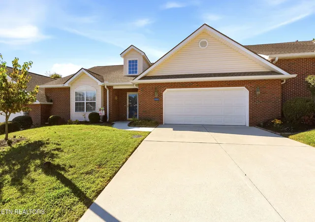 Listing Photo 4 - Condo for sale in building located at 1127 Gazebo Wy, Powell, TN 37849