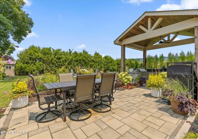 Photo 3 of Single family home for sale at 8929 Grey Reed Dr, Ooltewah, TN 37363 | MLS# 1350101 | Listing updated on 2026-10-07