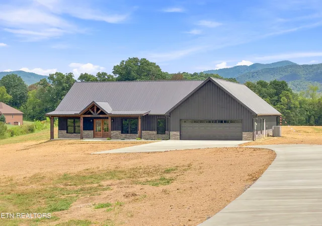 Photo 1 of Sale Pending at 770 Rock Hill Rd, Newport, TN 37821 | MLS# 1353693 | Listing updated on 2026-09-24