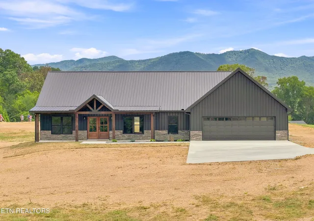 Photo 2 of Sale Pending at 770 Rock Hill Rd, Newport, TN 37821 | MLS# 1353693 | Listing updated on 2026-09-24