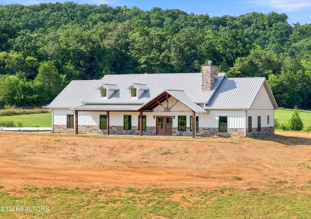 Single family home for sale at 1280 Old Asheville Hwy, Newport, TN 37821 | MLS# 1353719