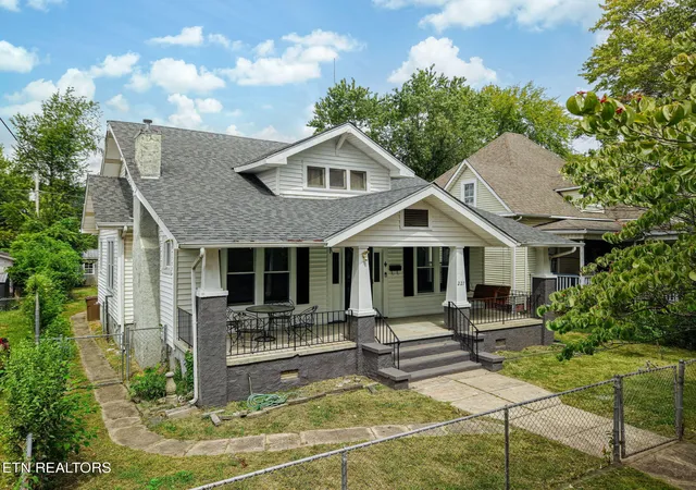 Photo 1 of Single family home for sale at 227 E Burwell Ave, Knoxville, TN 37917 | MLS# 1349511 | Listing updated on 2026-09-17