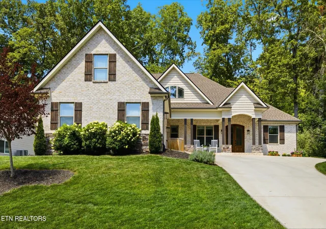 Photo 1 of Sale Pending at 165 Kawga Way, Loudon, TN 37774 | MLS# 1354175 | Listing updated on 2026-09-04