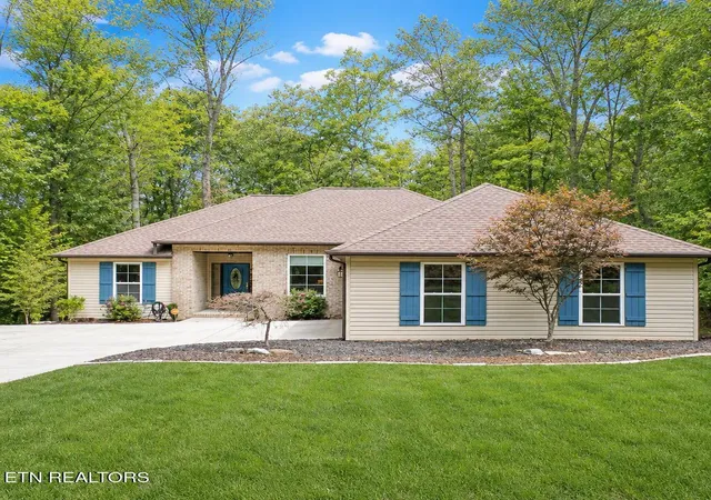 Photo 1 of Sale Pending at 121 Shelley Ln, Crossville, TN 38558 | MLS# 1353958 | Listing updated on 2026-09-14