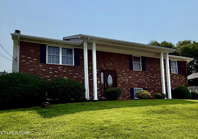 Photo 1 of Sale Pending at 7715 Windsong Rd, Powell, TN 37849 | MLS# 1349755 | Listing updated on 2026-09-09