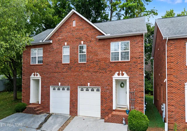 Photo 1 of Condo for sale at 827 Blue Spruce Way, Knoxville, TN 37912 | MLS# 1354567 | Listing updated on 2026-09-05