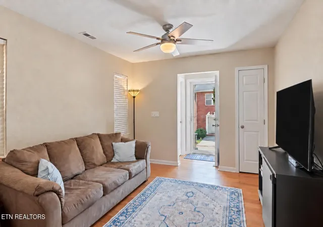 Photo 4 of Condo for sale at 827 Blue Spruce Way, Knoxville, TN 37912 | MLS# 1354567 | Listing updated on 2026-09-05