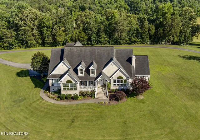 Photo 2 of Single family home for sale at 1044 Smith Valley Rd, Lenoir City, TN 37772 | MLS# 1356229 | Listing updated on 2026-09-25