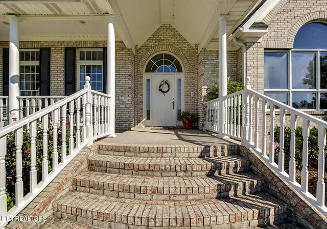 Photo 4 of Single family home for sale at 1044 Smith Valley Rd, Lenoir City, TN 37772 | MLS# 1356229 | Listing updated on 2026-09-25