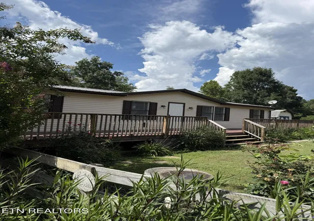 Photo 2 of Single family home for sale at 129 Stone Ridge Rd, Tellico Plains, TN 37385 | MLS# 1355238 | Listing updated on 2026-09-11