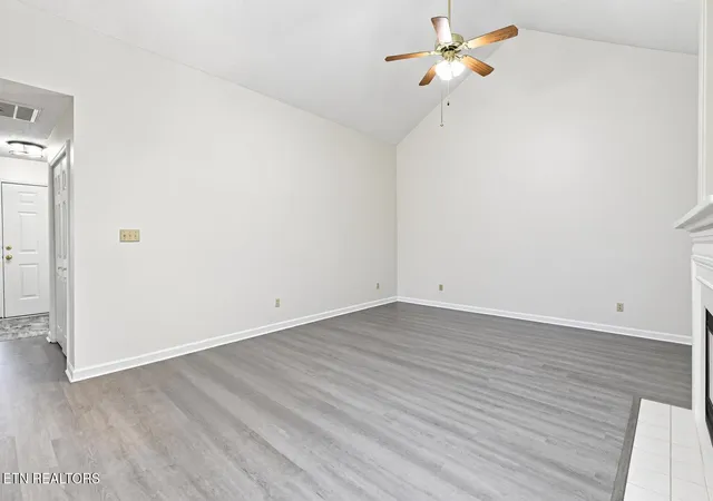 Photo 3 of Single family home for sale at 6504 Hickory Valley Way #3, Knoxville, TN 37918 | MLS# 1350874 | Listing updated on 2026-09-10