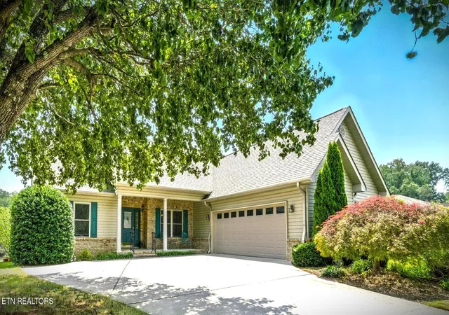 Photo 3 of Sale Pending at 107 Oohleeno Way, Loudon, TN 37774 | MLS# 1354366 | Listing updated on 2026-09-09