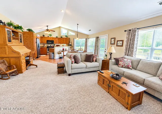 Photo 3 of Single family home for sale at 333 NE Morie Rd, Dandridge, TN 37725 | MLS# 1352053 | Listing updated on 2026-09-20