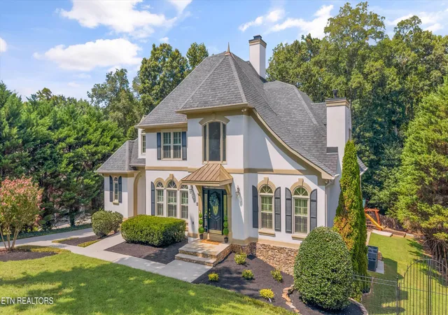 Photo 2 of Single family home for sale at 619 Vancurry Ln, Farragut, TN 37934 | MLS# 1354555 | Listing updated on 2026-09-14
