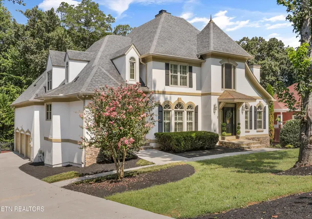 Photo 3 of Single family home for sale at 619 Vancurry Ln, Farragut, TN 37934 | MLS# 1354555 | Listing updated on 2026-09-14