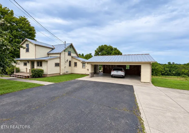 Photo 1 of Sale Pending at 1839 Jayell Rd, Sevierville, TN 37862 | MLS# 1354885 | Listing updated on 2026-09-14