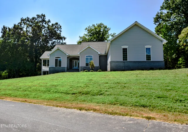 Photo 2 of Single family home for sale at 408 Ookedaliya Pl, Loudon, TN 37774 | MLS# 1354121 | Listing updated on 2026-09-02