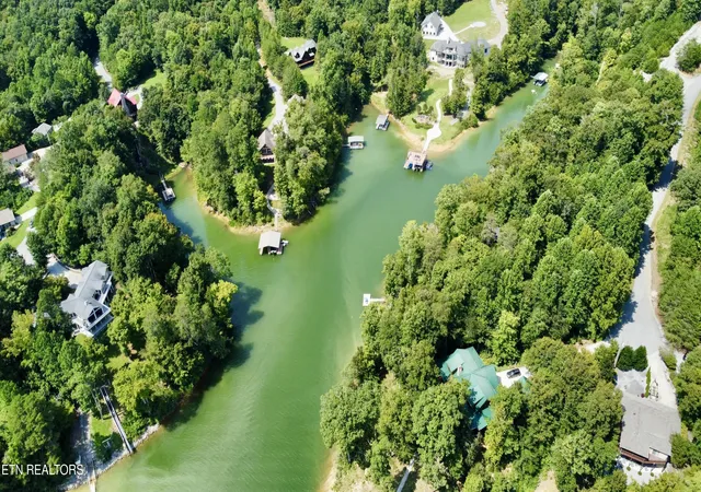 Photo 4 of Single family home for sale at 125 Shoreside Rd, New Tazewell, TN 37825 | MLS# 1352627 | Listing updated on 2026-09-16