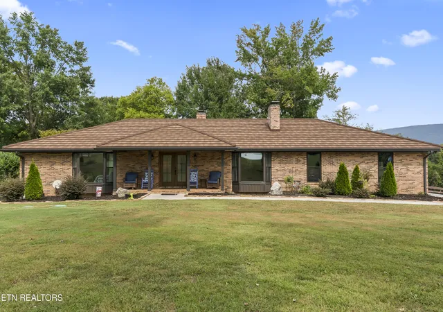 Photo 2 of Single family home for sale at 240 Mcclary Dr, Benton, TN 37307 | MLS# 1356579 | Listing updated on 2026-10-07