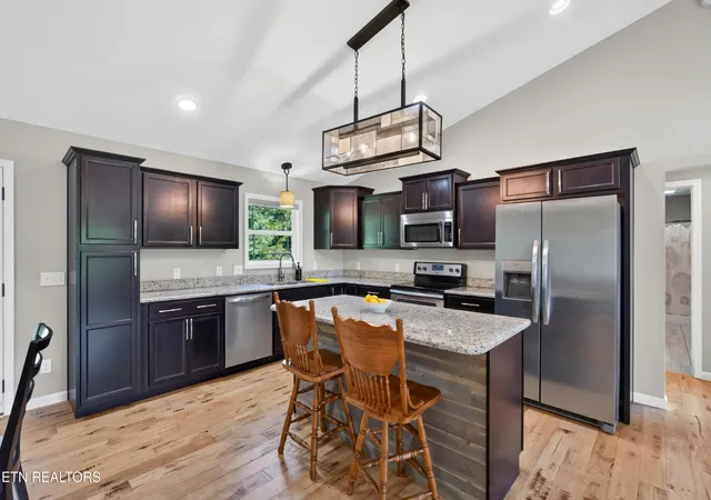 Photo 4 of Single family home for sale at 2755 Bennett Rd, Cookeville, TN 38506 | MLS# 1354185 | Listing updated on 2026-09-13