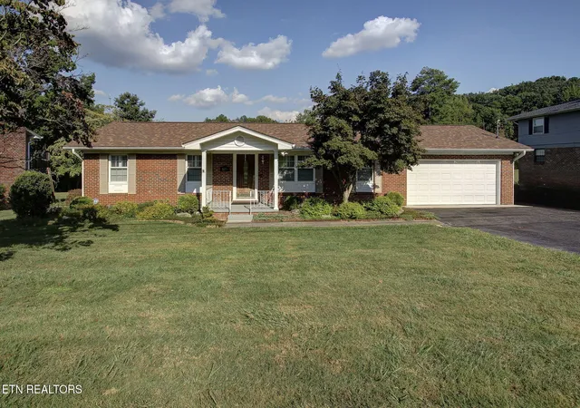 Photo 1 of Single family home for sale at 3726 Cherrylog Rd, Knoxville, TN 37921 | MLS# 1356448 | Listing updated on 2026-10-27