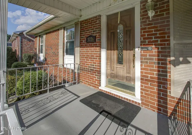 Photo 3 of Single family home for sale at 3726 Cherrylog Rd, Knoxville, TN 37921 | MLS# 1356448 | Listing updated on 2026-10-27