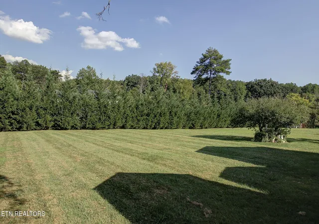 Photo 4 of Single family home for sale at 3726 Cherrylog Rd, Knoxville, TN 37921 | MLS# 1356448 | Listing updated on 2026-10-27