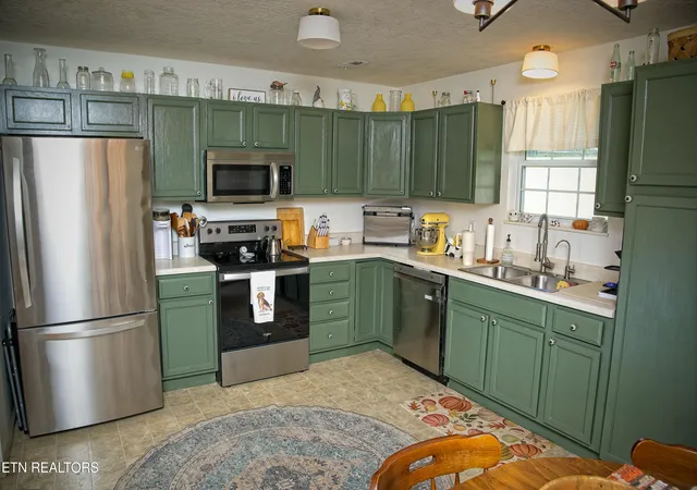 Photo 3 of Single family home for sale at 6717 Puritan Ln, Corryton, TN 37721 | MLS# 1353890 | Listing updated on 2026-09-17
