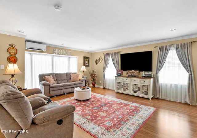 Photo 3 of Single family home for sale at 1351 Grand Colony Ln, Powell, TN 37849 | MLS# 1353961 | Listing updated on 2026-09-14