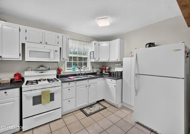 Photo 4 of Single family home for sale at 8622 Vandever Rd, Crossville, TN 38572 | MLS# 1355766 | Listing updated on 2026-09-22