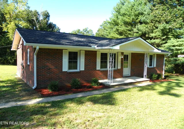 Photo 1 of Single family home for sale at 5294 Coal Bank Rd, Sparta, TN 38583 | MLS# 1352480 | Listing updated on 2026-09-01