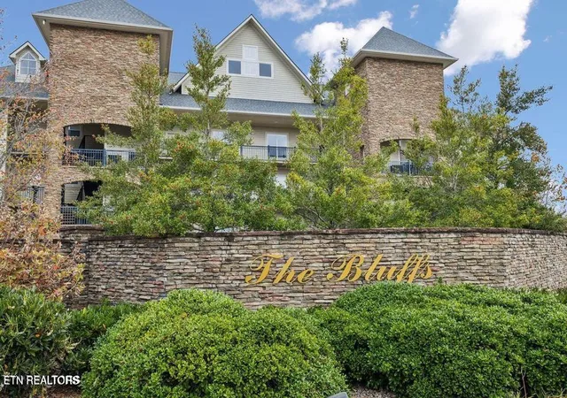 Listing Photo 3 - Condo for sale in building located at 112 Sandpiper Ln, Bean Station, TN 37708