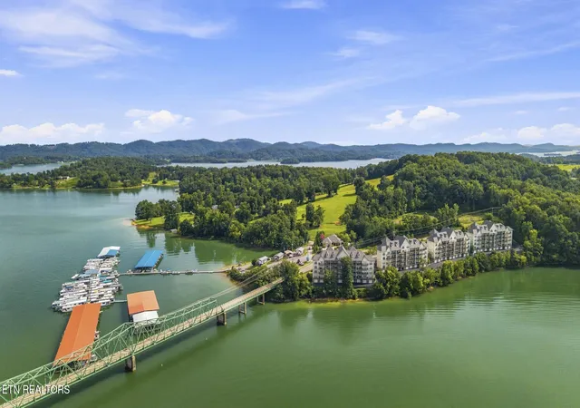 Listing Photo 2 - Condo for sale in building located at 112 Sandpiper Ln, Bean Station, TN 37708