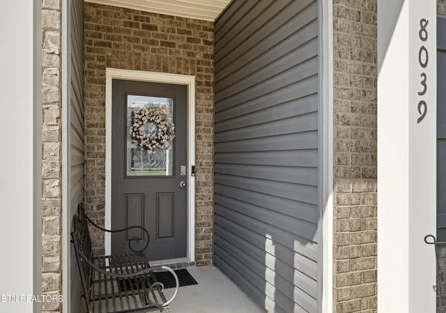 Photo 3 of Sale Pending at 8039 Dennis Fox Ln, Knoxville, TN 37938 | MLS# 1353990 | Listing updated on 2026-09-13