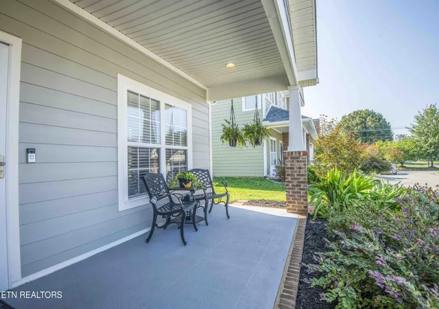 Photo 3 of Single family home for sale at 125 Mcneilly Cir, Maryville, TN 37803 | MLS# 1353743 | Listing updated on 2026-09-24