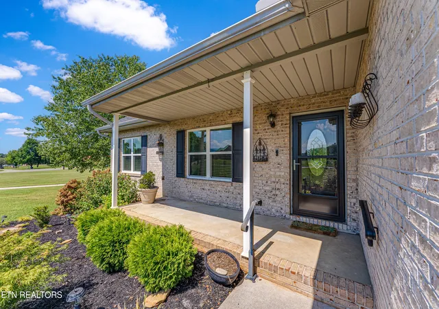 Photo 2 of Single family home for sale at 4319 Lorena Ln, Maryville, TN 37804 | MLS# 1353740 | Listing updated on 2026-10-02