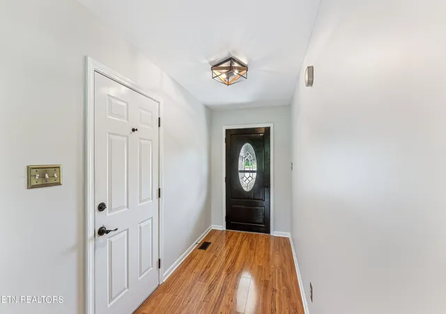 Photo 3 of Single family home for sale at 4319 Lorena Ln, Maryville, TN 37804 | MLS# 1353740 | Listing updated on 2026-10-02