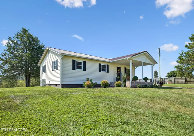 Photo 1 of Single family home for sale at 2055 Boyds Creek Hwy, Sevierville, TN 37876 | MLS# 1353225 | Listing updated on 2026-09-30