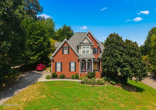 Photo 1 of Single family home for sale at 1909 Stonehaven Dr, Knoxville, TN 37938 | MLS# 1354840 | Listing updated on 2026-09-17