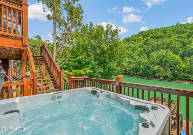 Photo 3 of Single family home for sale at 126 Bluewater Ln, La Follette, TN 37766 | MLS# 1354671 | Listing updated on 2026-09-08