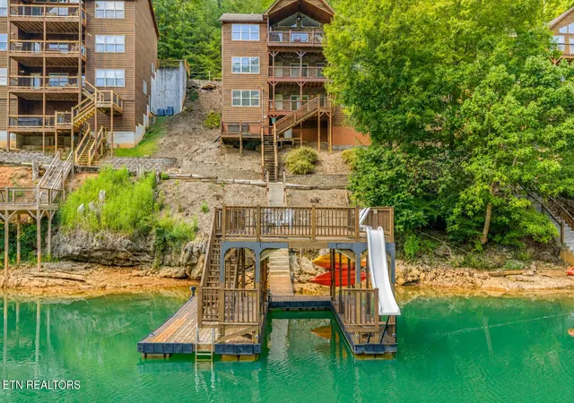 Photo 4 of Single family home for sale at 126 Bluewater Ln, La Follette, TN 37766 | MLS# 1354671 | Listing updated on 2026-09-08