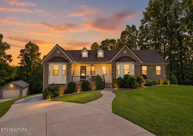 Photo 1 of Single family home for sale at 430 Bluff Tr, Jacksboro, TN 37757 | MLS# 1354582 | Listing updated on 2026-09-06