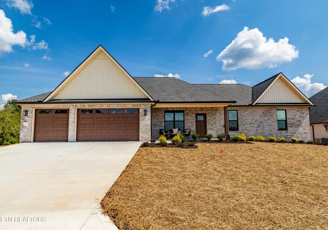 Photo 1 of Single family home for sale at 111 Burrstone Way, Maryville, TN 37803 | MLS# 1354132 | Listing updated on 2026-09-14